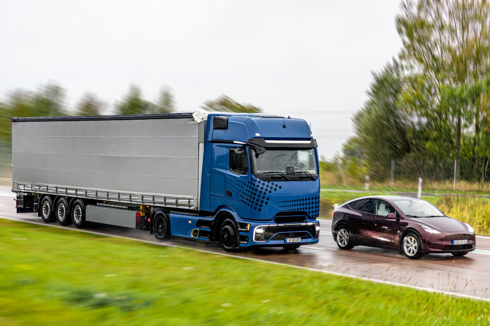 Partial Truckload vs LTL